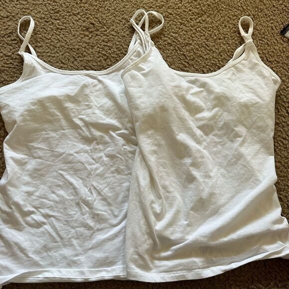 NWOT Maternity White Tanks Size S - Picture 6 of 9